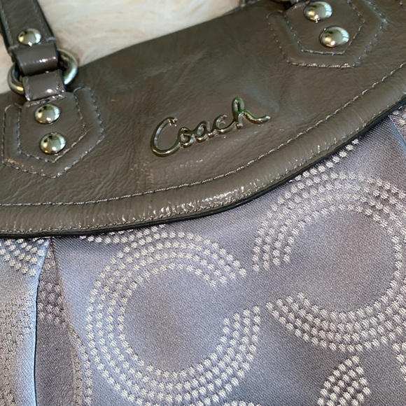COACH nice purse - Picture 6 of 16